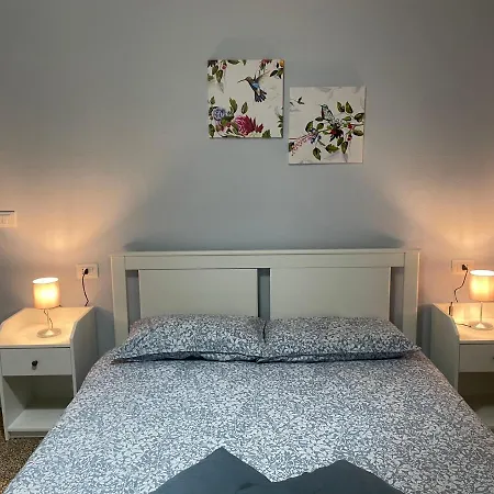 Lovenest - Acquarium 50m Guest house Genoa